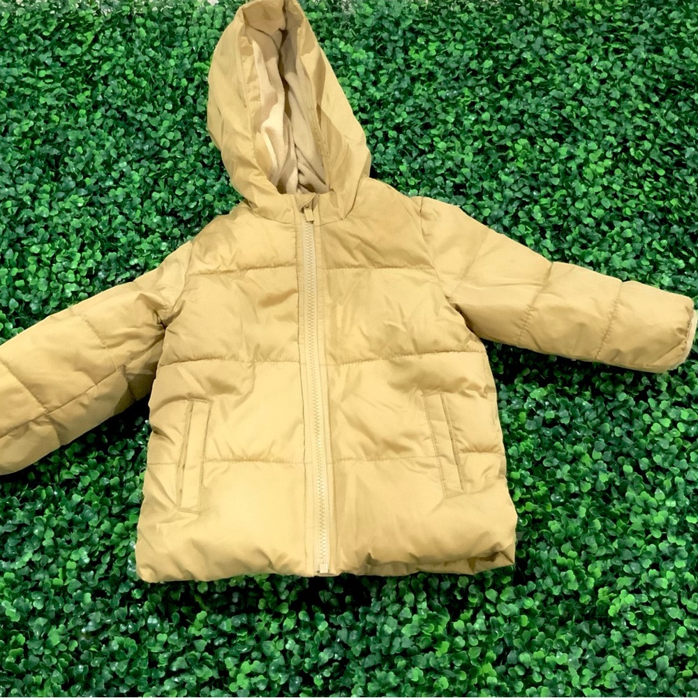 Old Navy Kids Puffer Jacket in Tan